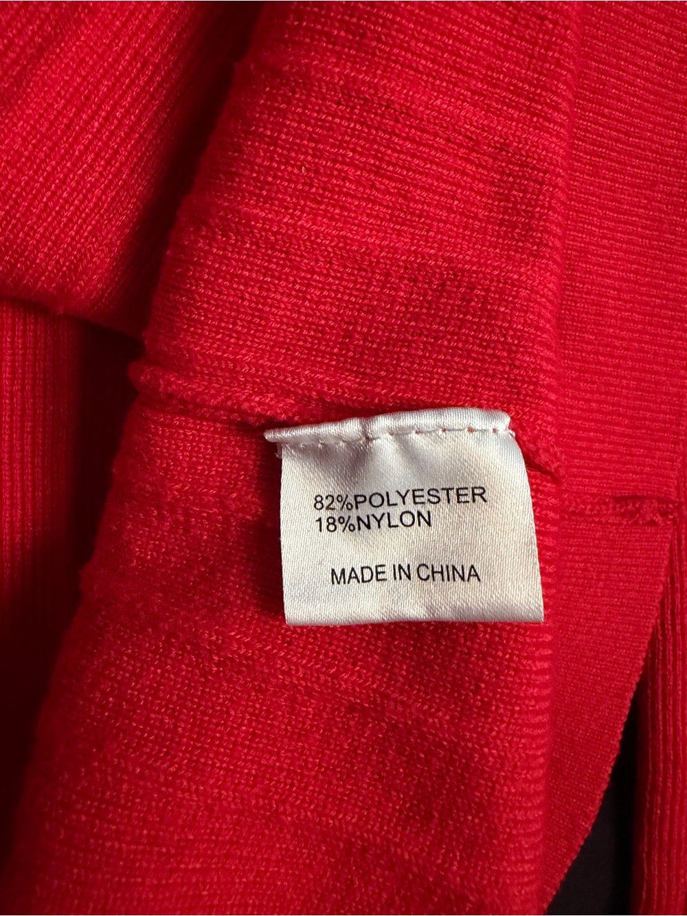 Merokeety Red Ribbed Button-Accent V-Neck Sweater - Picture 4 of 6